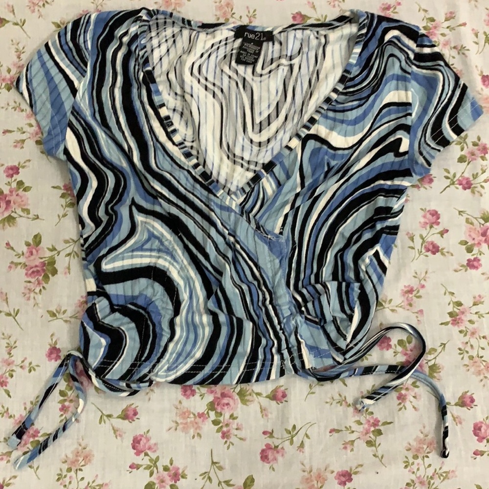 Trendy Y2k crop top